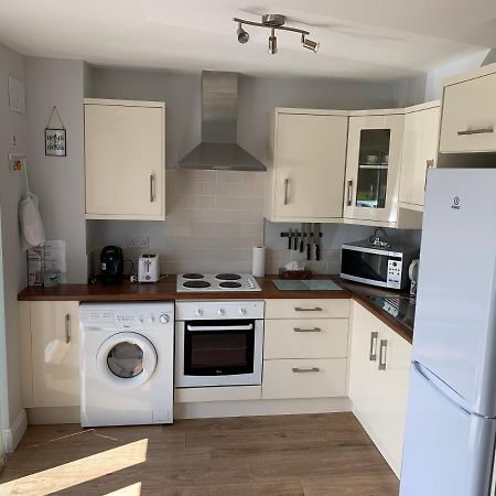 Two Bedroom Town House Beside The River Barrow 칼로 외부 사진