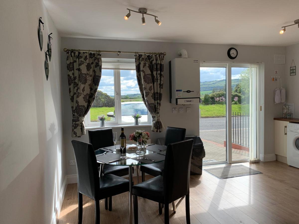 Two Bedroom Town House Beside The River Barrow 칼로 외부 사진